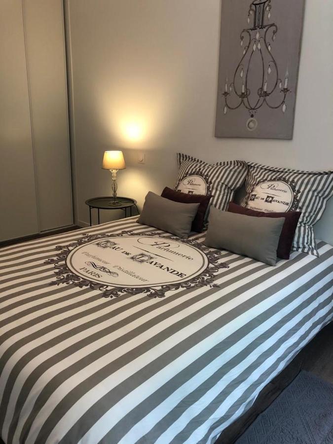 Logement A Brive Proche Centre-Ville Et Campagne - Climatisation, Wifi, Coin Exterieur Et Parking Prives Exterior foto